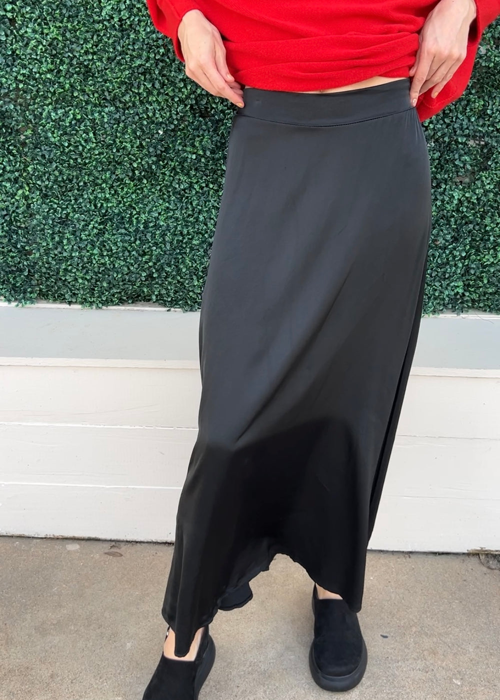 Milio Milano maxi skirt black satin with elastic at back of waist 