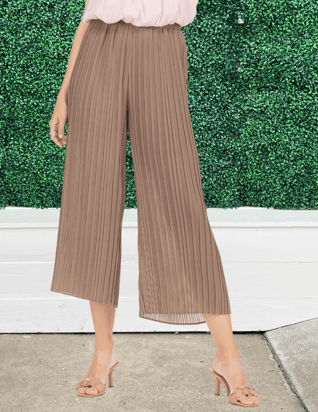 Pleated palazzo trousers - Woman